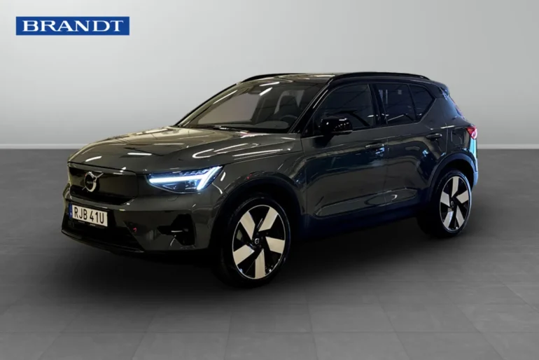 Volvo EX40 2026