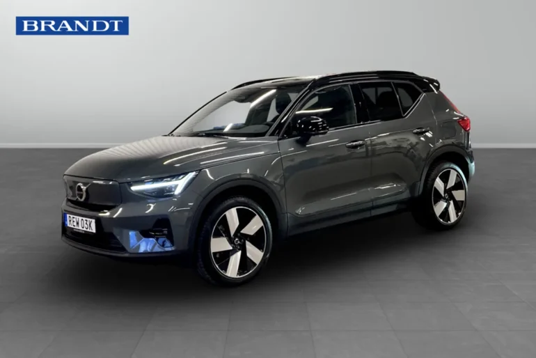 Volvo EX40 2026