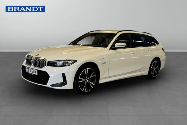 BMW 3 Series 2023