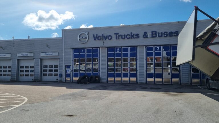 Lastbilar och Bussar