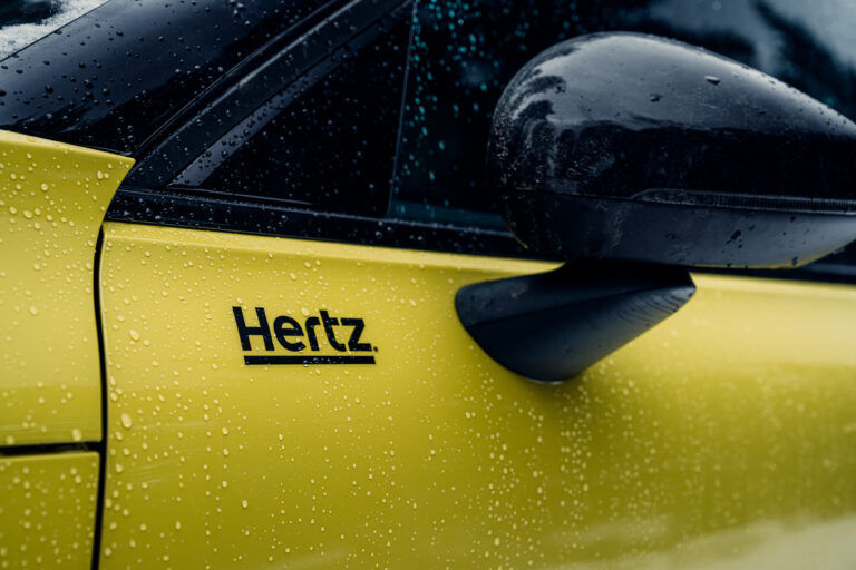 Hertz - biluthyrning