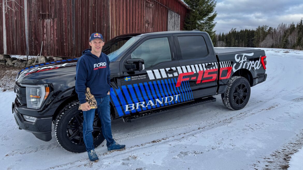 Mattias Ekström i en specialdesignad F-150 från Brandt