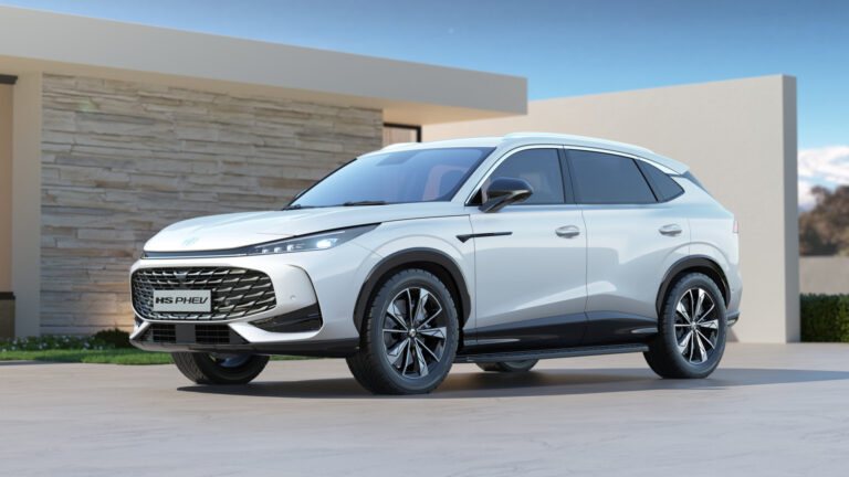 MG-HS-PHEV-exterior-4 brandt bil