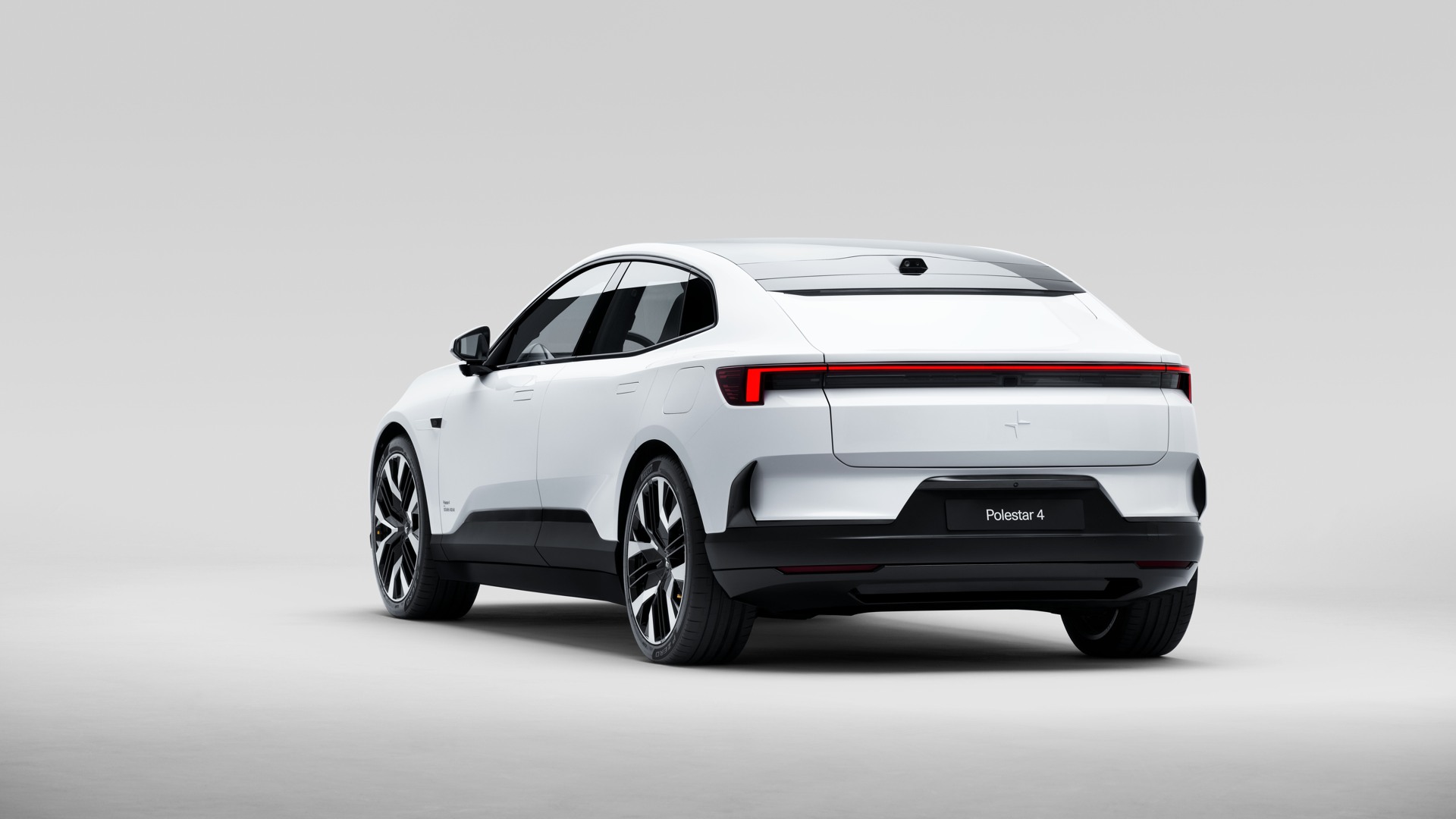 Polestar 4 parkeringshjälp