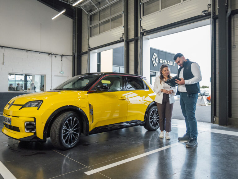 Boka Renault Service